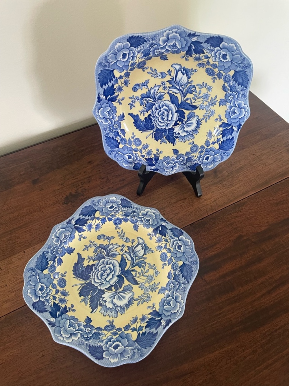 Set of 2 Spode Blue Room Garden Collection British Flowers Poppy Square Plates